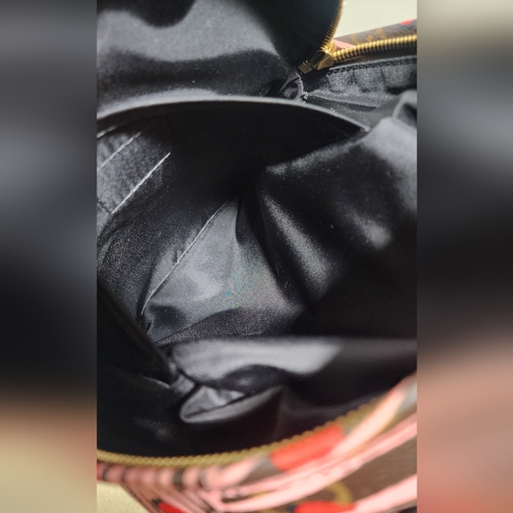 Louis Vuitton Limited Edition Palm Springs Jungle Dot Backpack. - Picture 12 of 15